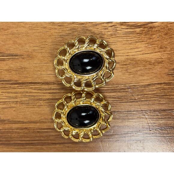 B17 Trifari Earrings Gold Tone Black Vintage Clip On Statement Old Hollywood - Picture 4 of 7